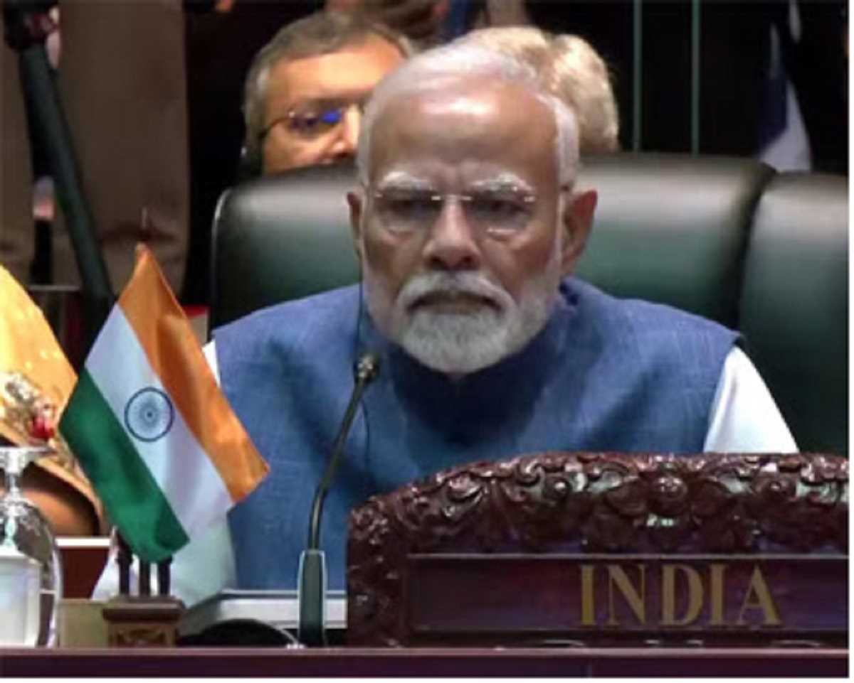 प्रधानमंत्री मोदी ने 19वें पूर्वी एशिया शिखर सम्मेलन में क्षेत्रीय सहयोग और वैश्विक सुरक्षा पर चर्चा की